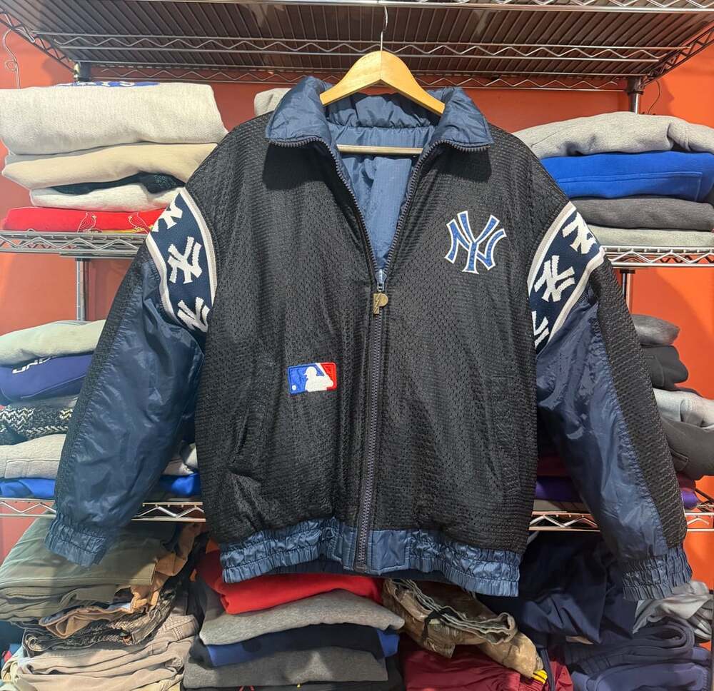 90s Pro Player New York Yankees Reversible Puffer Jacket Size Men’s Small